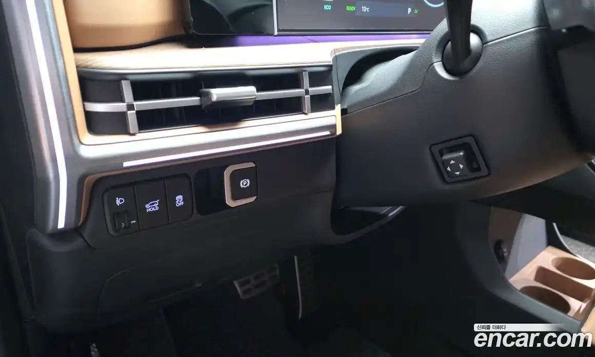 Hyundai Santa Fe 2023 1.6 Автомат в Москве № 854386, фото 14