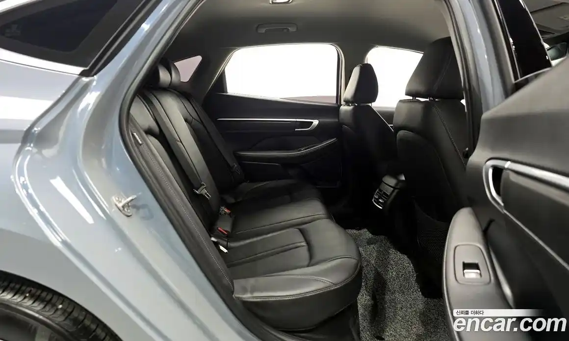 Hyundai Sonata 2023 2.0 Автомат в Москве № 854406, фото 12