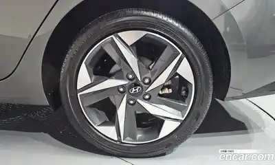 Hyundai Avante 2023 1.6 Автомат в Москве № 854488, миниатюра 4