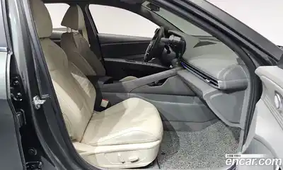 Hyundai Avante 2023 1.6 Автомат в Москве № 854488, миниатюра 9