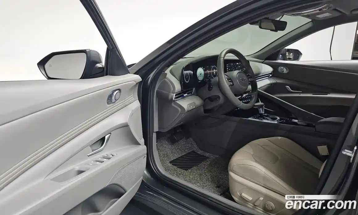 Hyundai Avante 2023 1.6 Автомат в Москве № 854488, фото 10