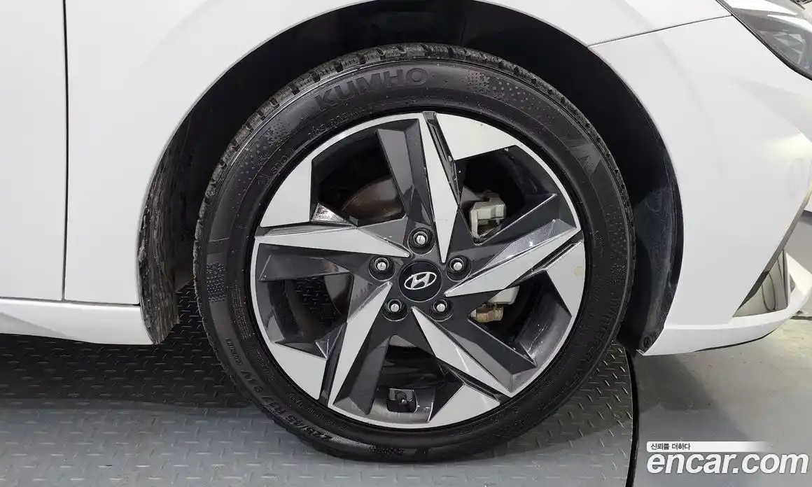 Hyundai Avante 2021 1.6 Автомат в Москве № 854523, фото 5