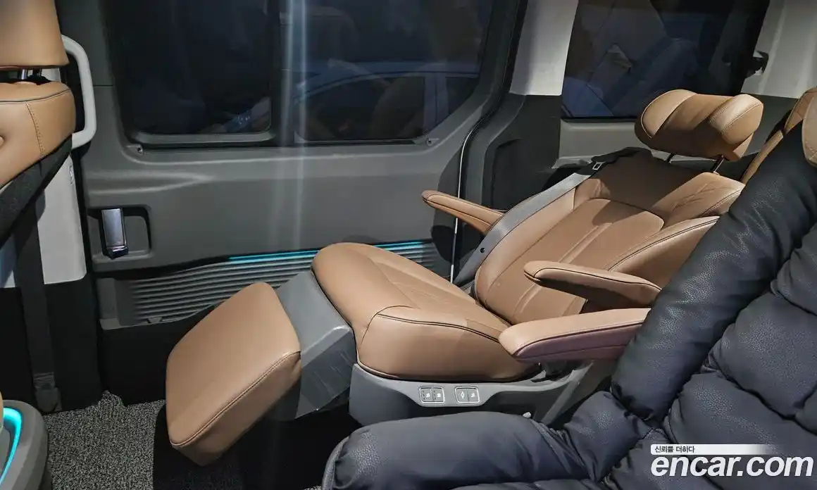 Hyundai Staria 2023 2.2 Автомат в Москве № 854574, фото 15