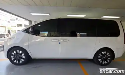 Hyundai Staria 2023 2.2 Автомат в Москве № 854574, миниатюра 2