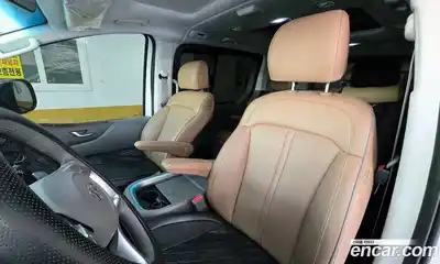 Hyundai Staria 2023 2.2 Автомат в Москве № 854574, миниатюра 9