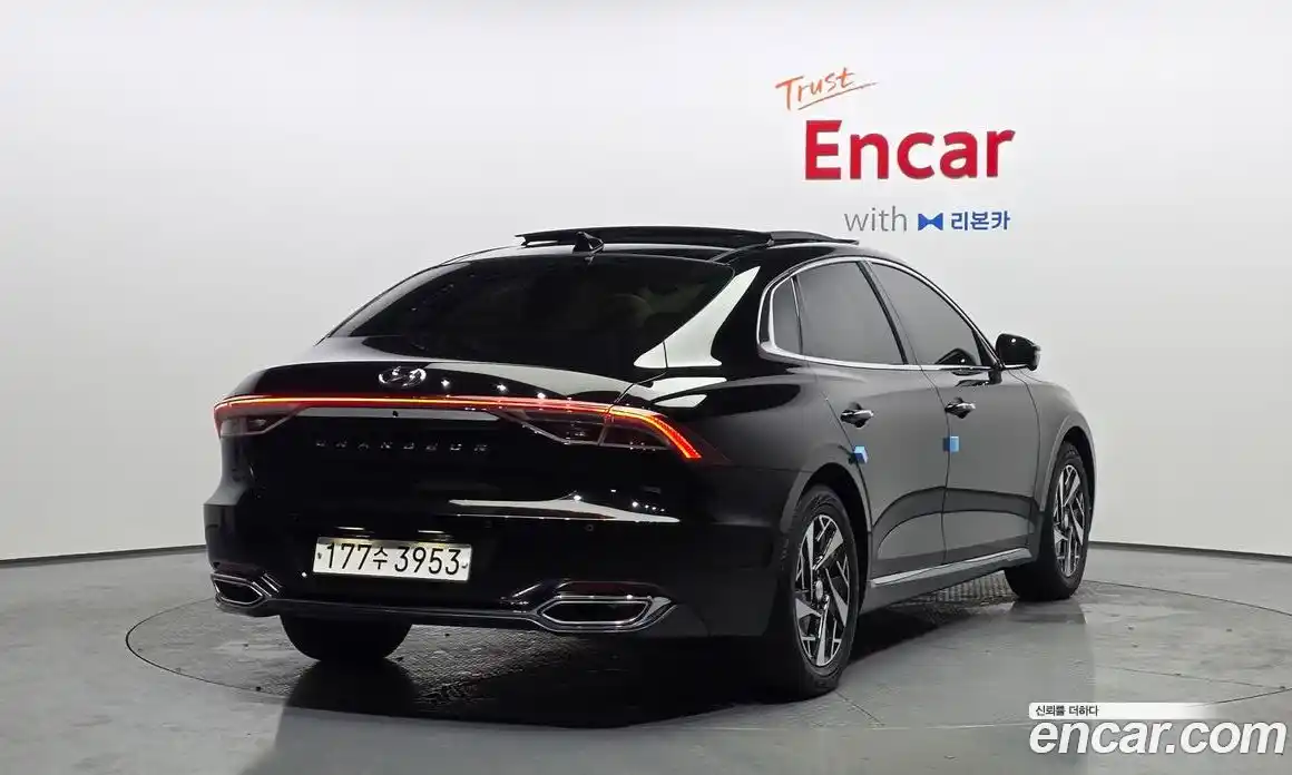 Hyundai Grandeur 2022 2.4 Автомат в Москве № 854631, фото 2