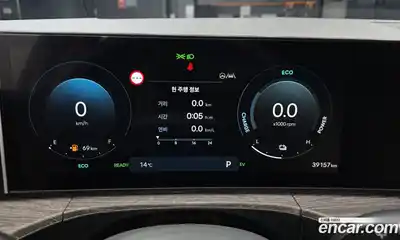 Hyundai Santa Fe 2024 1.6 Автомат в Москве № 854688, миниатюра 7