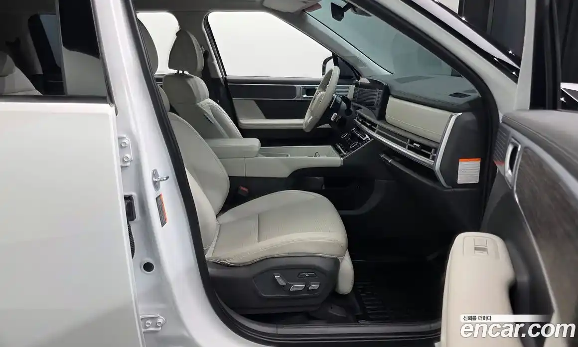 Hyundai Santa Fe 2024 1.6 Автомат в Москве № 854688, фото 9