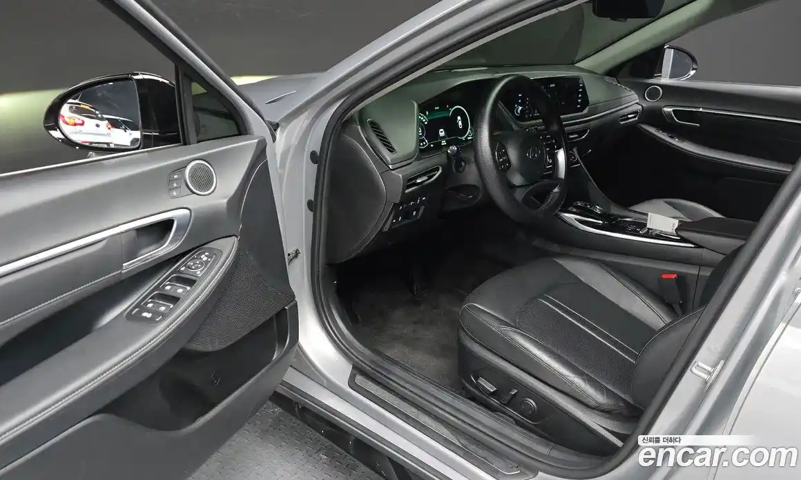 Hyundai Sonata 2022 1.6 Автомат в Москве № 854701, фото 11