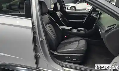 Hyundai Sonata 2022 1.6 Автомат в Москве № 854701, миниатюра 10