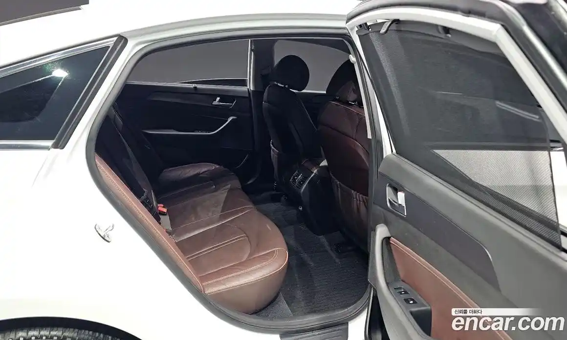 Hyundai Sonata 2016 2.0 гидро в Москве № 854703, фото 11