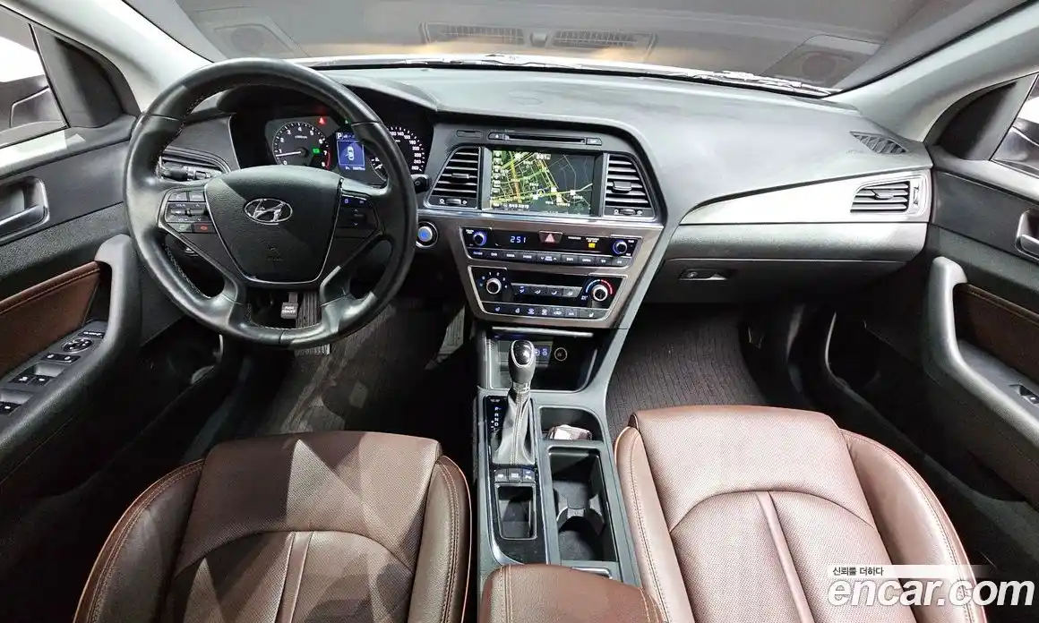 Hyundai Sonata 2016 2.0 гидро в Москве № 854703, фото 7