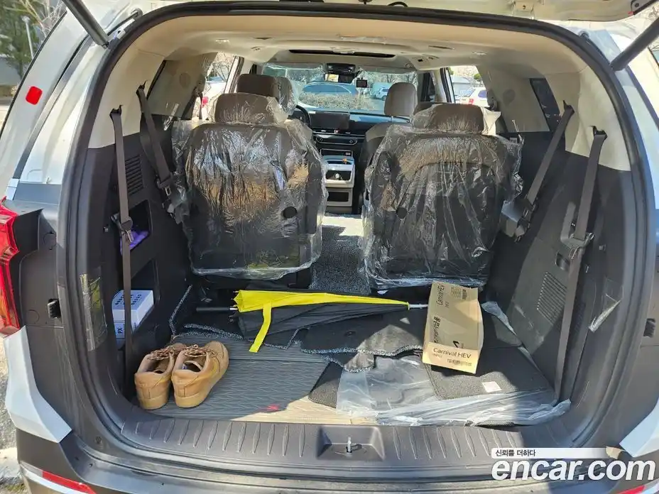 Kia Canival 2025 1.6 Автомат в Москве № 854772, фото 12