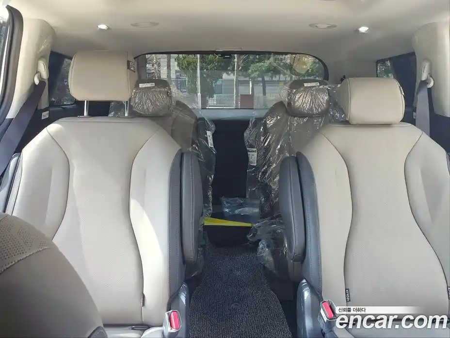 Kia Canival 2025 1.6 Автомат в Москве № 854772, фото 13