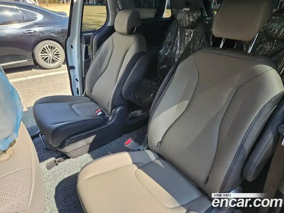 Kia Canival 2025 1.6 Автомат в Москве № 854772, фото 17