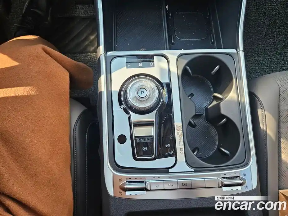 Kia Canival 2025 1.6 Автомат в Москве № 854772, фото 9