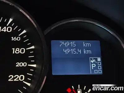 Renault SM3 2010 1.6 гидро в Москве № 854829, миниатюра 12