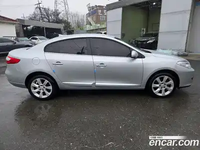 Renault SM3 2010 1.6 гидро в Москве № 854829, миниатюра 4