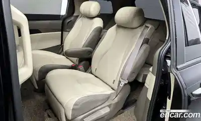 Kia Canival 2025 1.6 Автомат в Москве № 855055, миниатюра 11