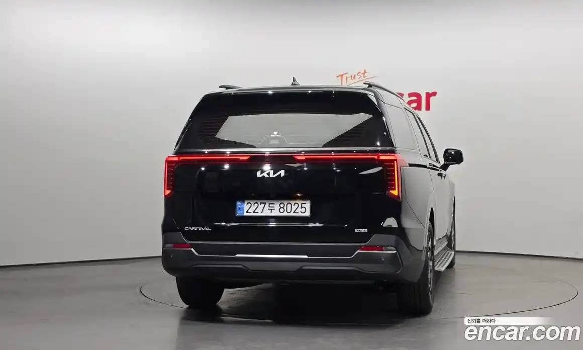 Kia Canival 2025 1.6 Автомат в Москве № 855055, фото 4