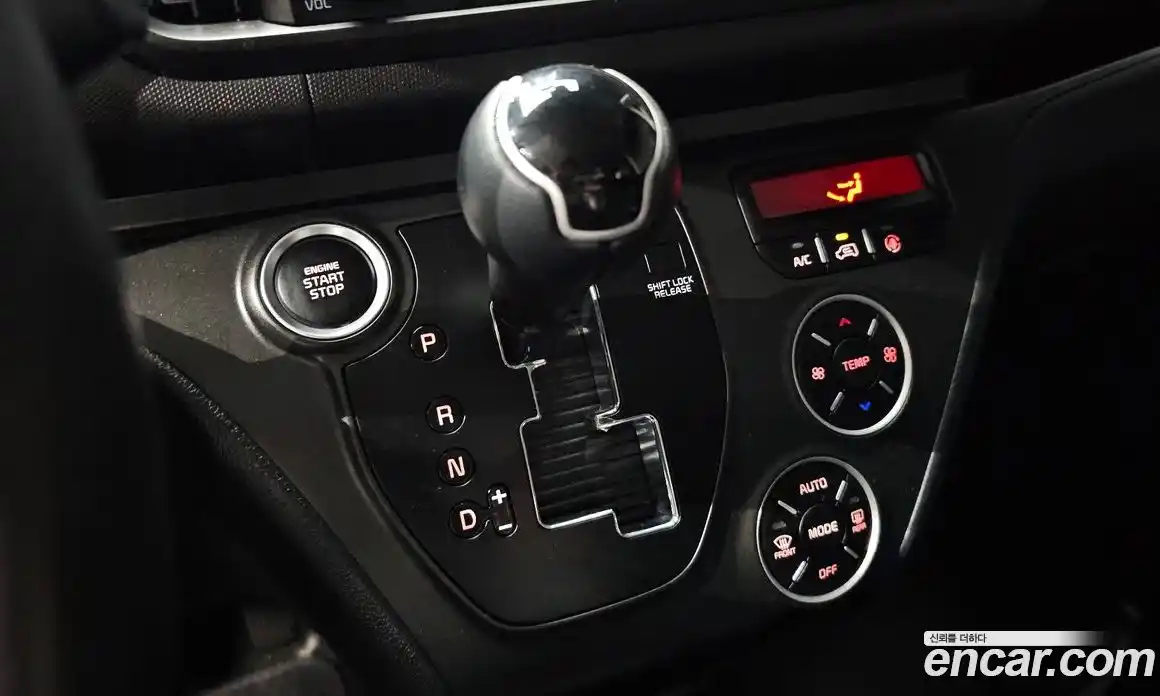 Kia Ray 2024 1.0 Автомат в Москве № 855060, фото 9