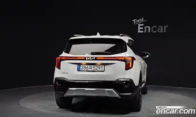 Kia Seltos 2022 1.6 Автомат в Москве № 855168, миниатюра 4