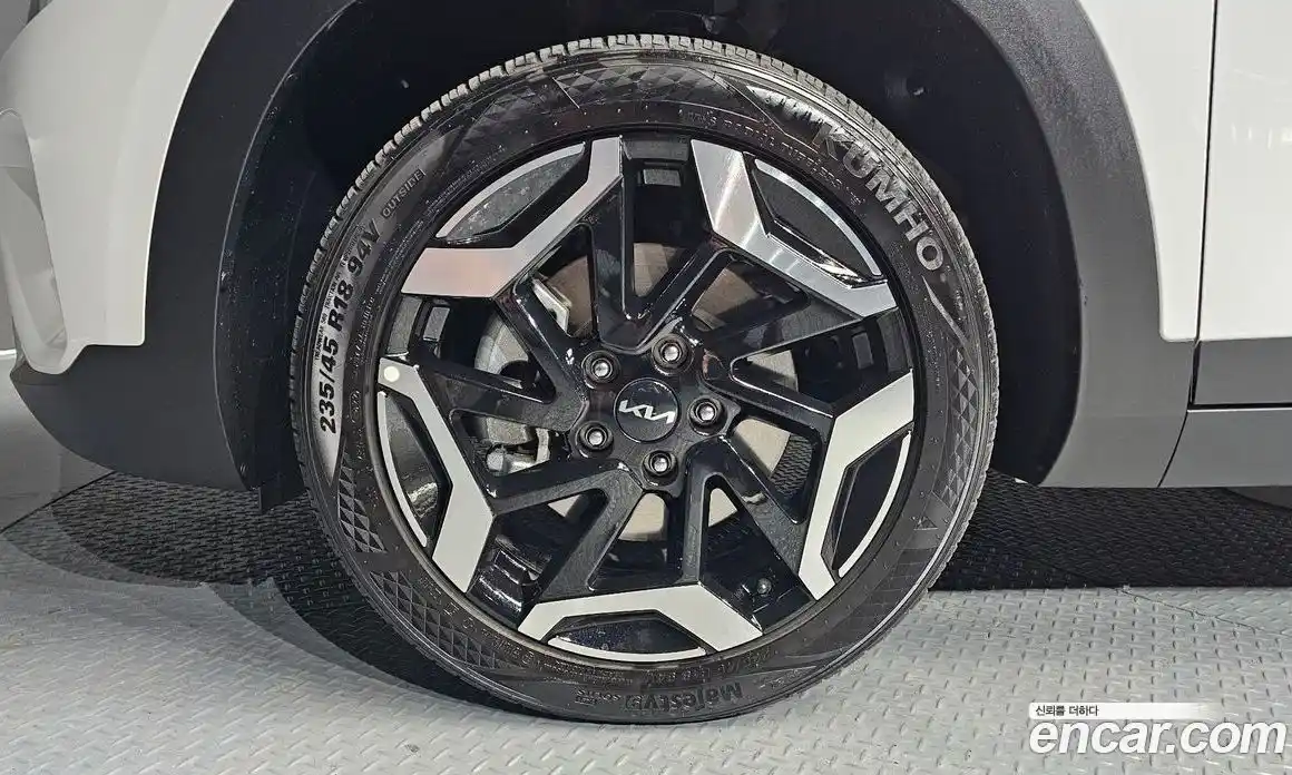 Kia Seltos 2022 1.6 Автомат в Москве № 855168, фото 5