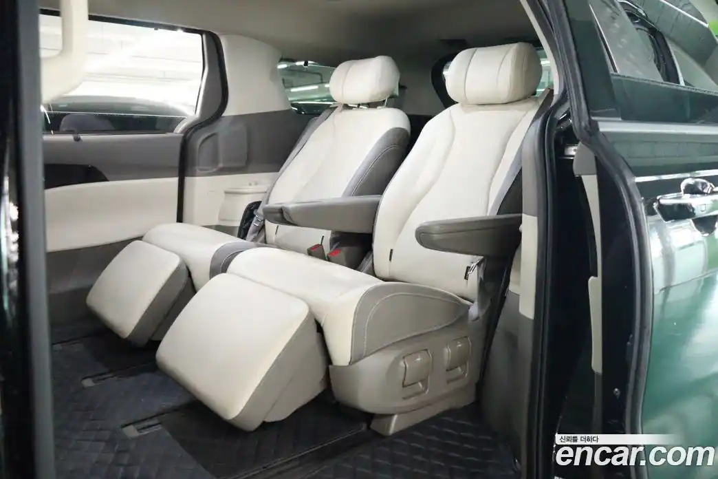 Kia Canival 2024 1.6 Автомат в Москве № 855192, фото 8