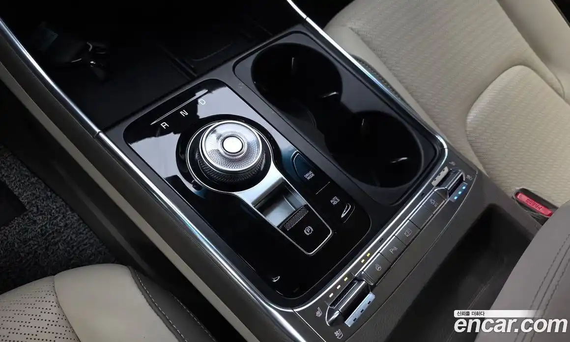 Kia Canival 2023 3.5 Автомат в Москве № 855198, фото 9