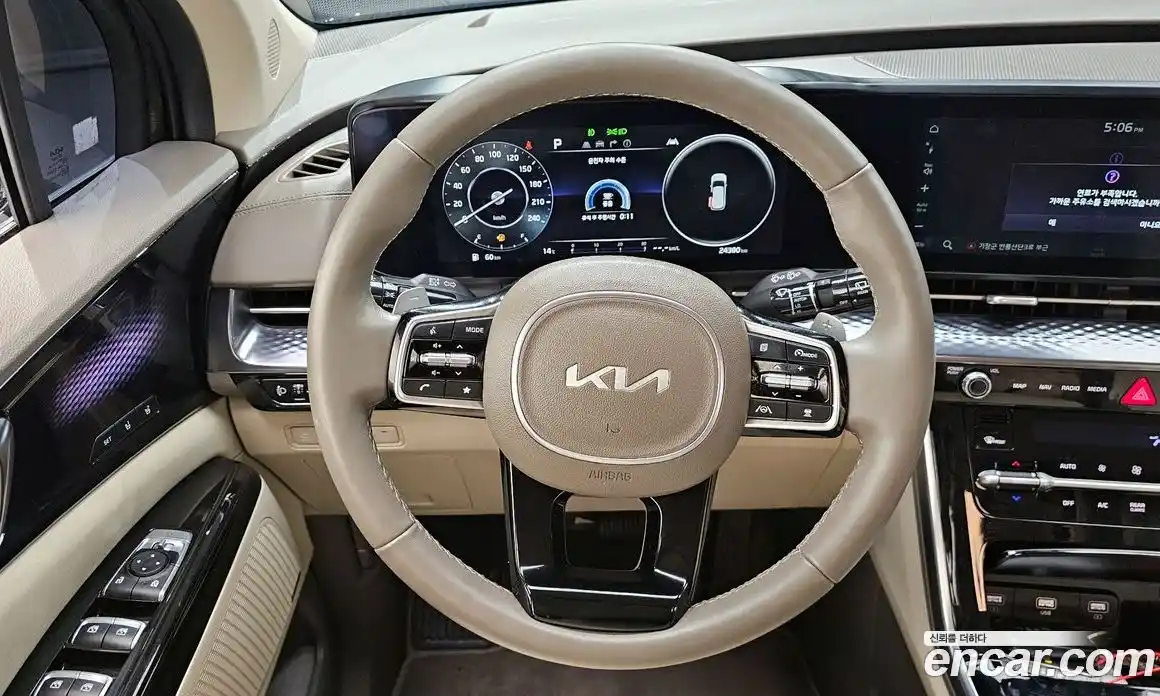 Kia Canival 2023 3.5 Автомат в Москве № 855219, фото 13