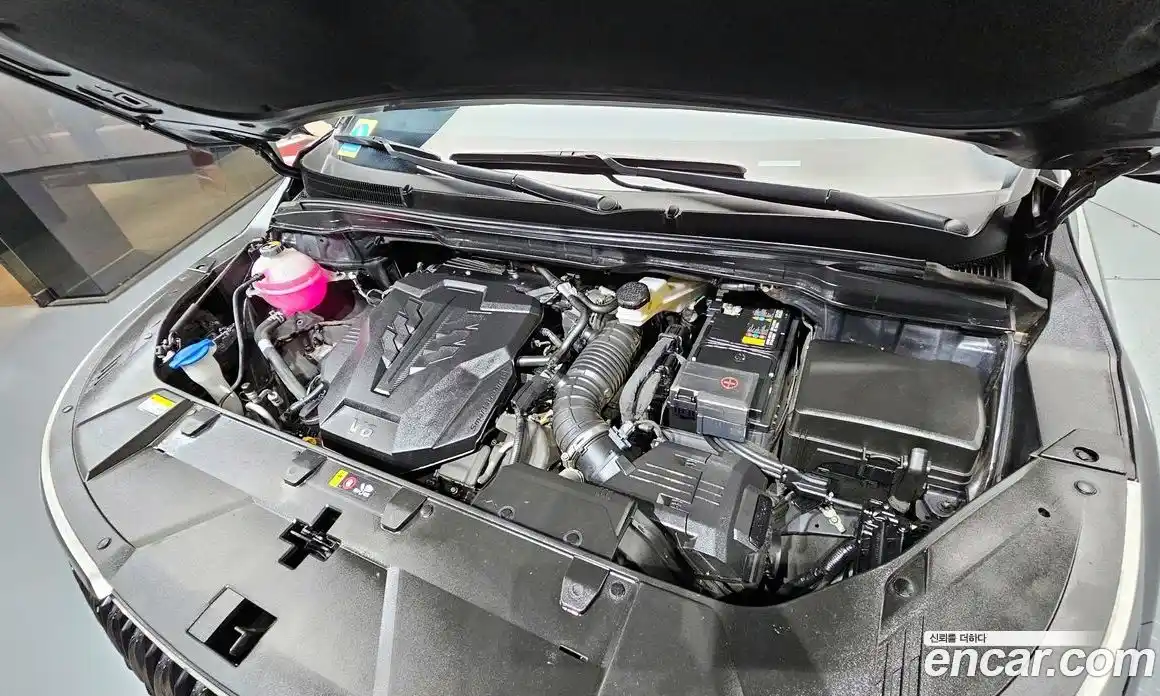 Kia Canival 2023 3.5 Автомат в Москве № 855219, фото 6