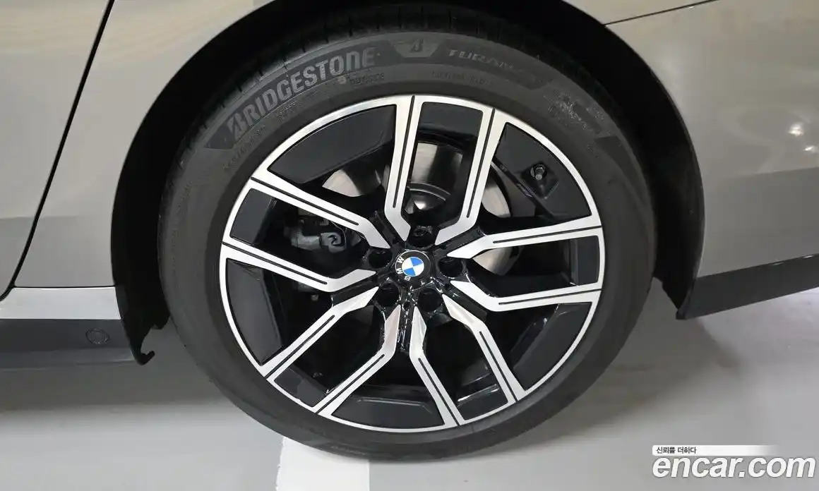 BMW 7-Series 2025 3.0 гидро в Москве № 855500, фото 16