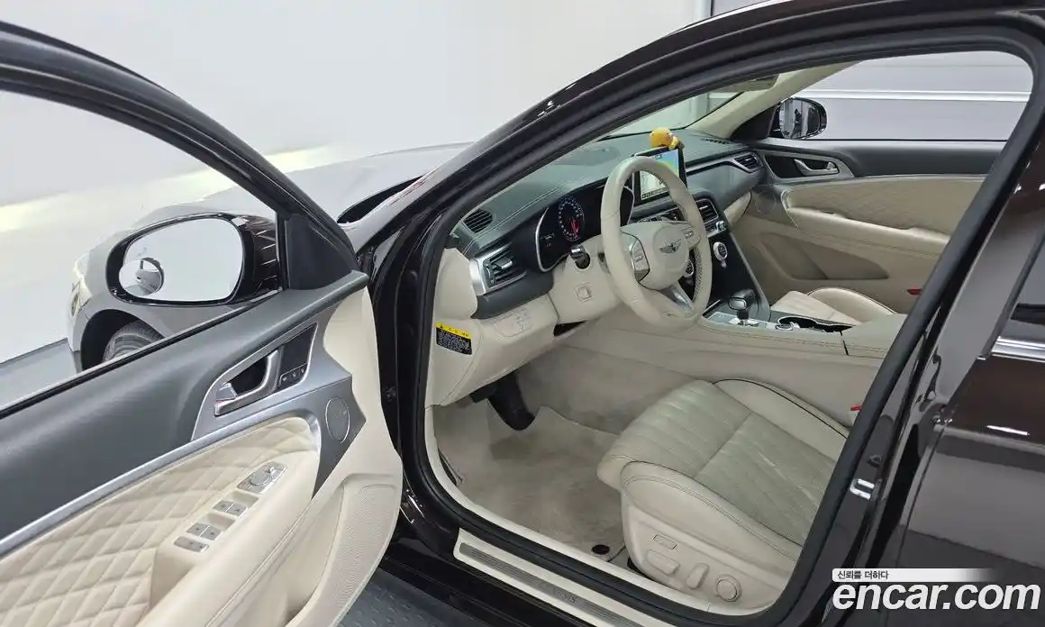 Genesis G70 2018 2.0 Классический в Москве № 856101, фото 11