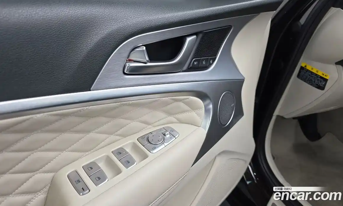 Genesis G70 2018 2.0 Классический в Москве № 856101, фото 16