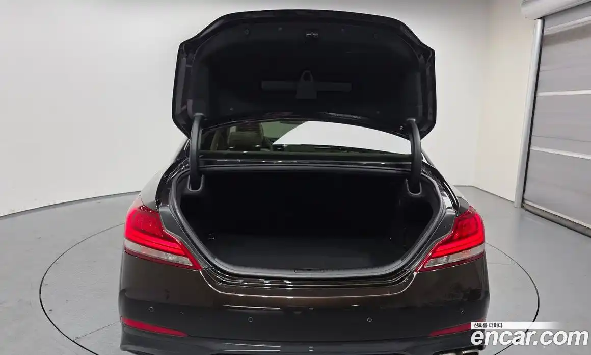 Genesis G70 2018 2.0 Классический в Москве № 856101, фото 20