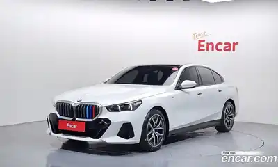 BMW 5-Series, 2025