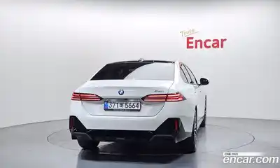 BMW 5-Series 2025 2.0 гидро в Москве № 856314, миниатюра 4