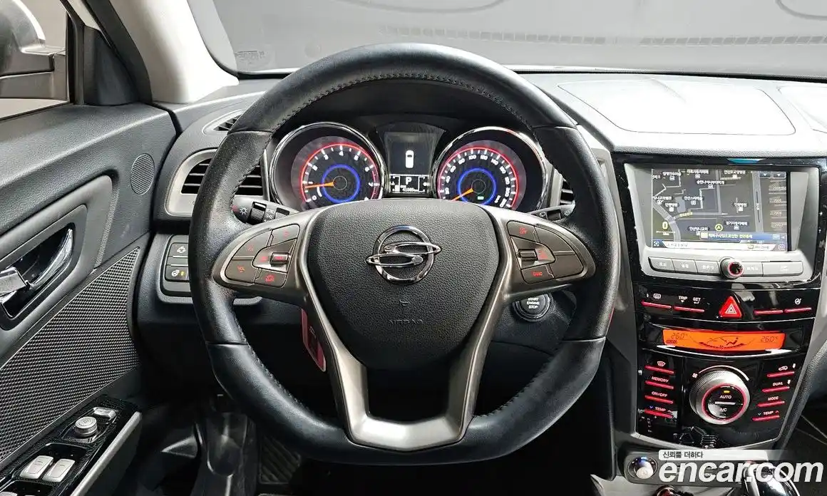 SsangYong TIBOLI 2015 1.6 Автомат в Москве № 856503, фото 13
