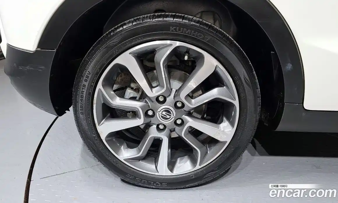 SsangYong TIBOLI 2015 1.6 Автомат в Москве № 856503, фото 5