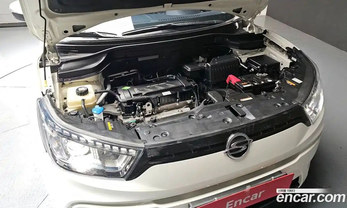 SsangYong TIBOLI 2015 1.6 Автомат в Москве № 856503, фото 6