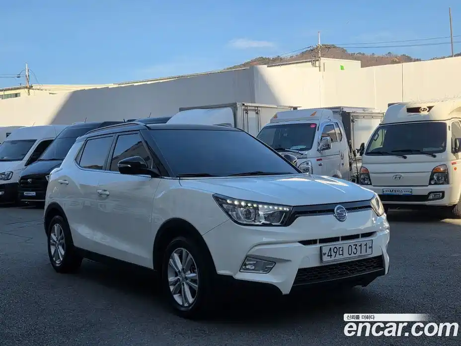 SsangYong TIBOLI 2016 1.6 Автомат в Москве № 857018, фото 1