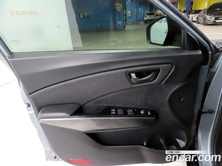 SsangYong TIBOLI 2020 1.5 Автомат в Москве № 857086, фото 16