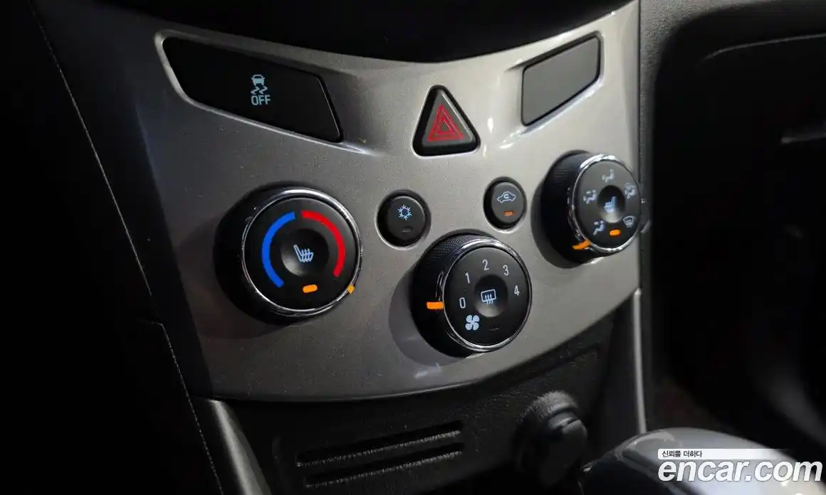 Chevrolet Trax 2016 1.4 Автомат в Москве № 857488, фото 16