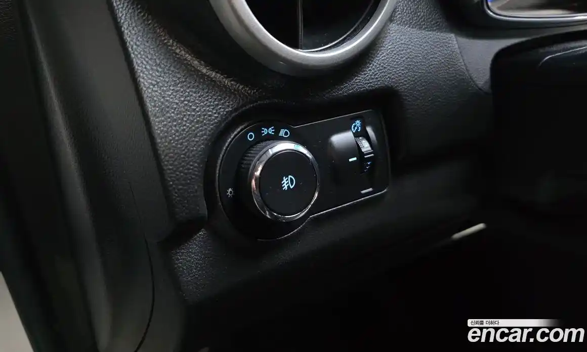 Chevrolet Trax 2016 1.4 Автомат в Москве № 857488, фото 18