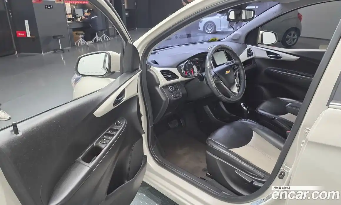 Chevrolet Spark 2016 1.0 Автомат в Москве № 857531, фото 11