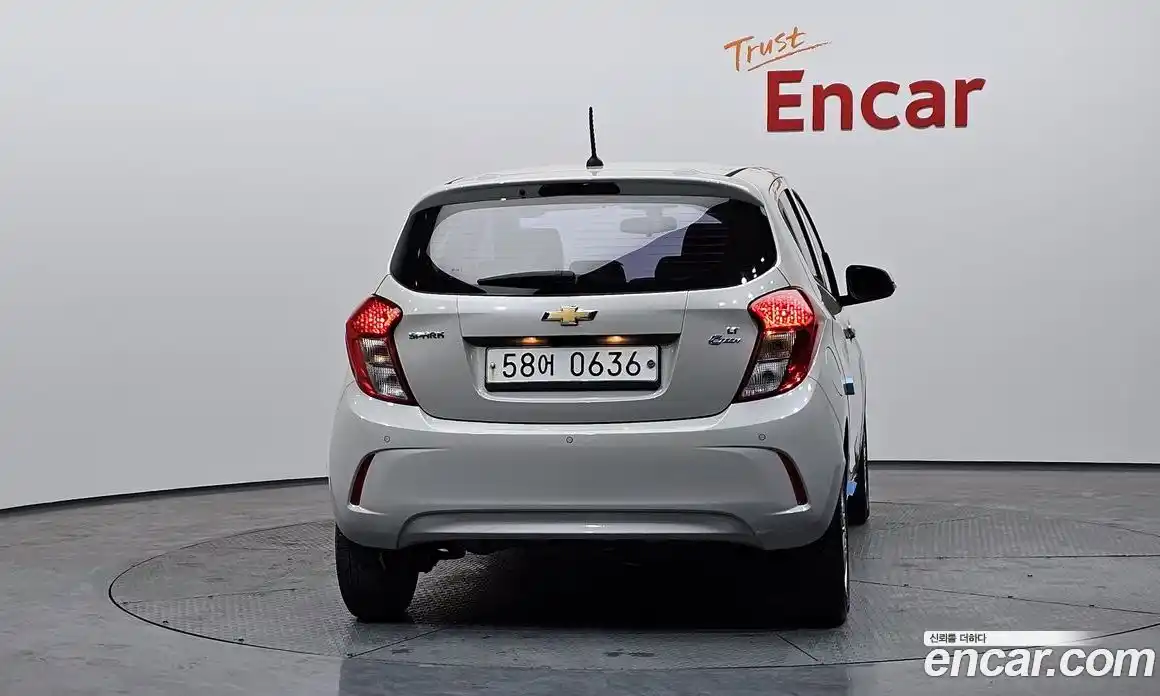 Chevrolet Spark 2016 1.0 Автомат в Москве № 857658, фото 4