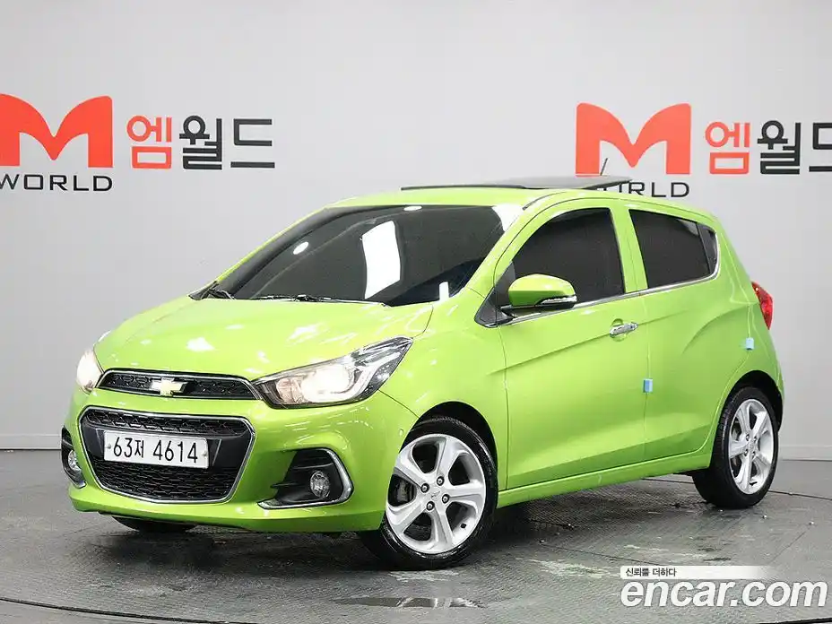 Chevrolet Spark 2015 1.0 Автомат в Москве № 857977, фото 3