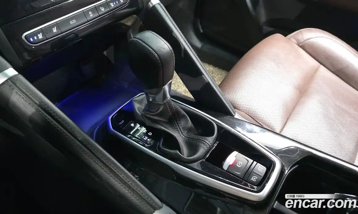 Renault QM6 2017 2.0 Автомат в Москве № 858336, фото 9