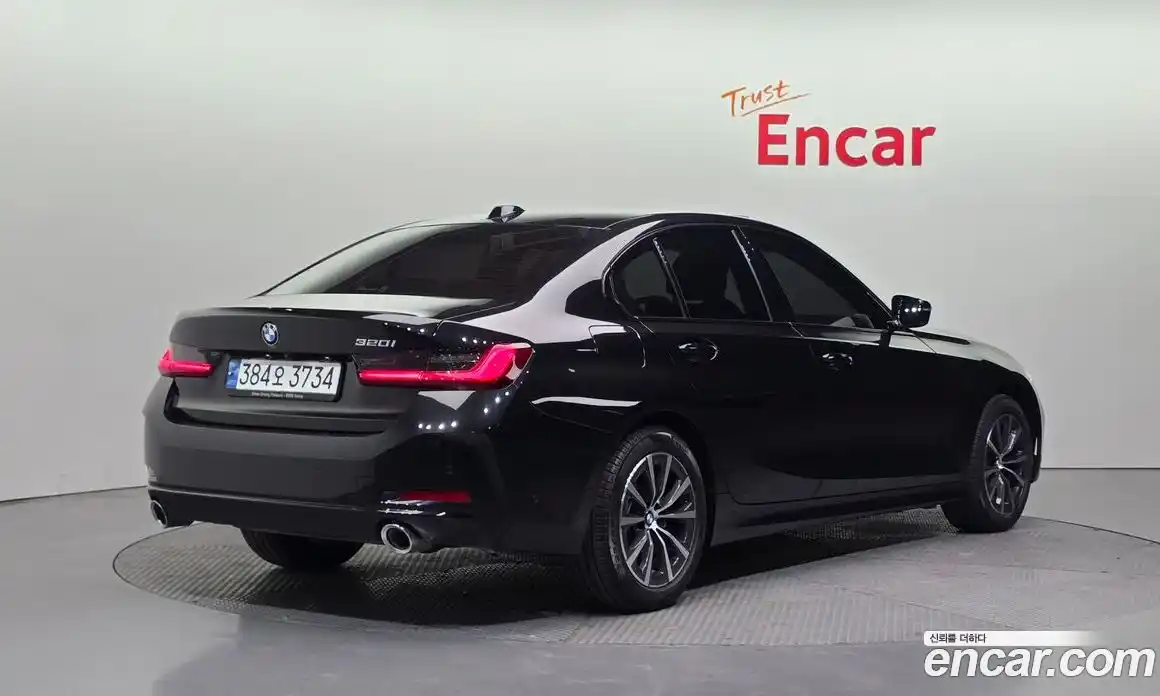 BMW 3-Series 2023 2.0 Автомат в Москве № 858515, фото 2