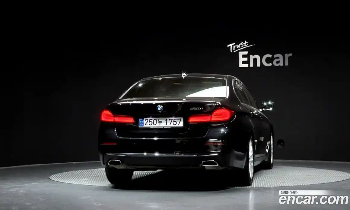 BMW 5-Series 2022 2.0 Автомат в Москве № 858667, фото 3